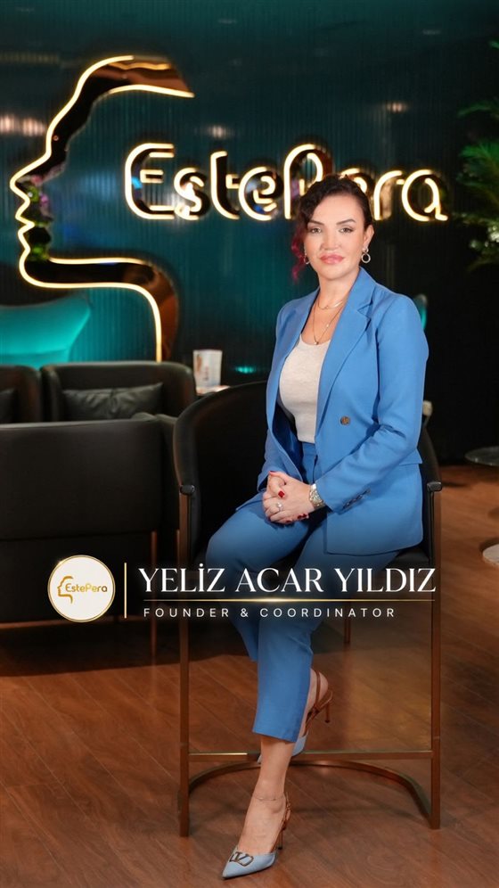 Yeliz Acar Yıldız, fundadora y coordinadora de Estepera Hair Clinic en Estambul